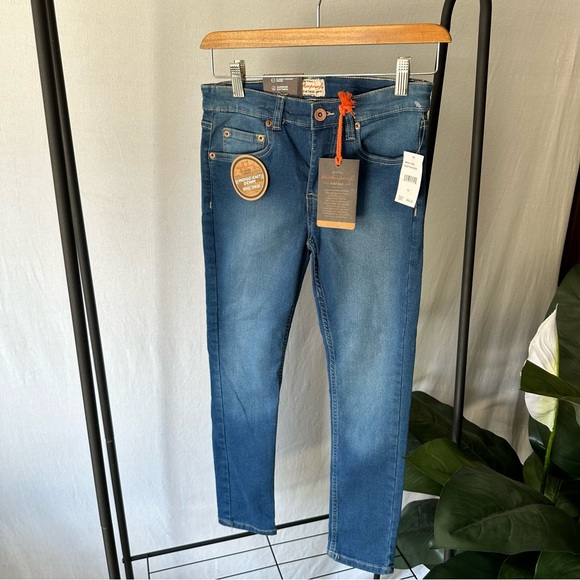 NWT Weatherproof Vintage Slim Fit Jeans / Size Kids 10 - Picture 1 of 7